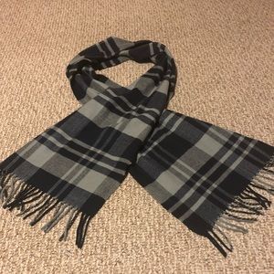 BLK/GREY SCARF